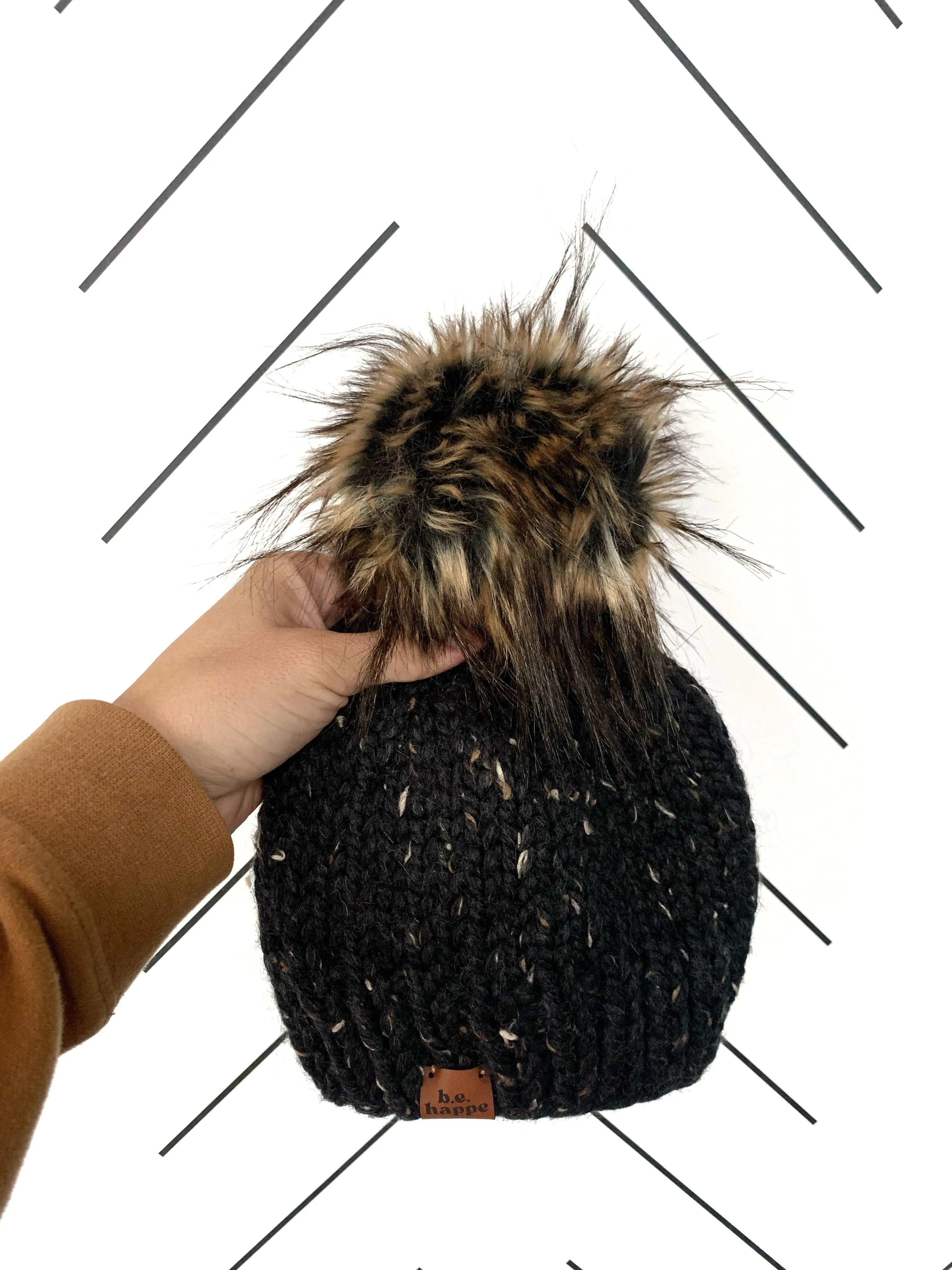 0-3 month Solid Knit Pom Hat | Obsidian Black