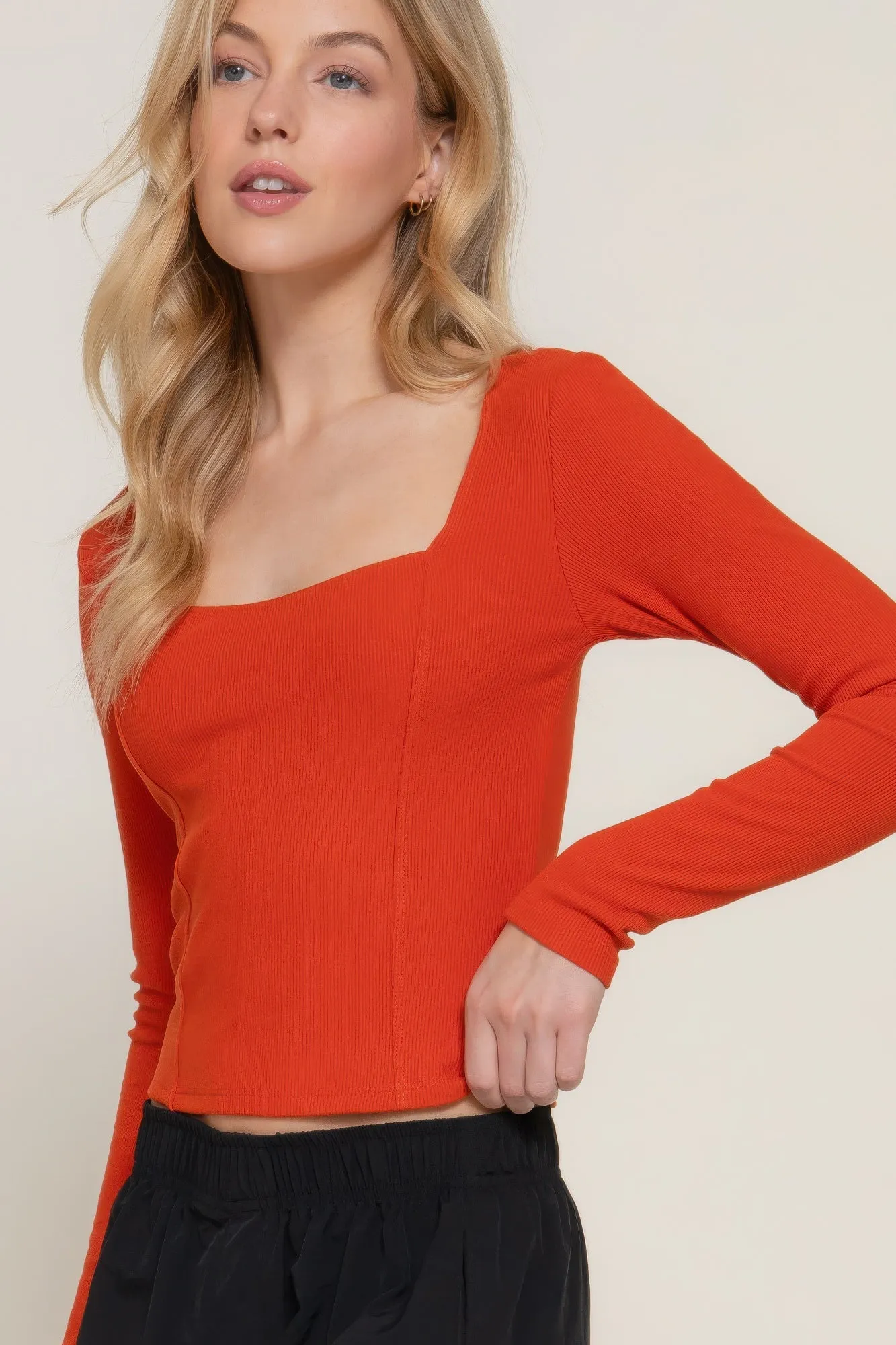 Long slv sweetheart neck seam detail knit top