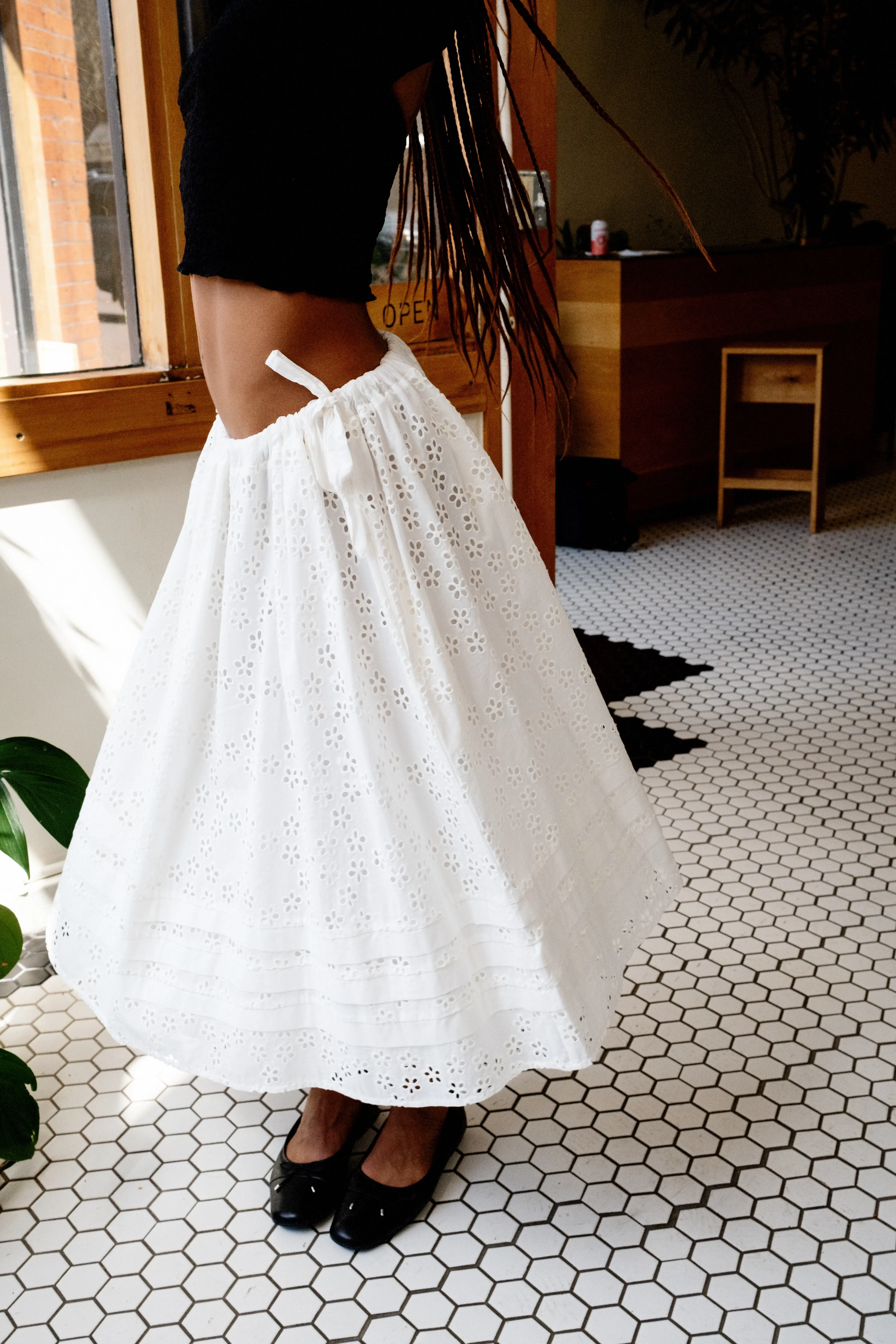 Milk Eyelet Edamame Skirt